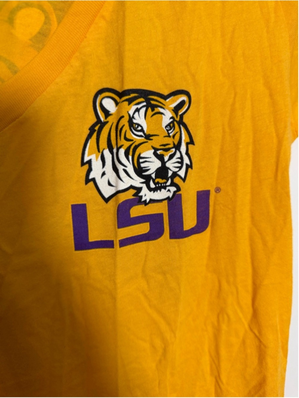 My U Yellow LSU Tigers Short Sleeve V-Neck Tee L - Picture 4 of 6